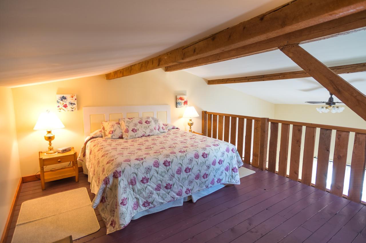 Bayview Pines Country Inn B&B Махоун Бей Екстериор снимка